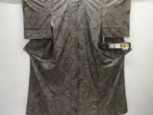 雪輪に花模様織り出し本場泥大島紬着物(9マルキ)